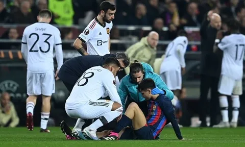 Ác mộng tại Old Trafford đang chờ Barca