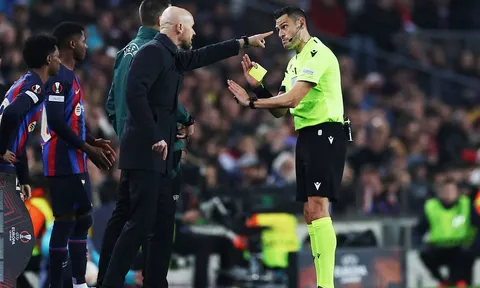 Ten Hag: 'Man Utd lẽ ra phải ghi 4 bàn vào lưới Barca'