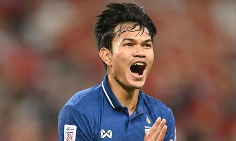 Adisak Kraisorn - từ tội đồ đến niềm hy vọng của Thái Lan