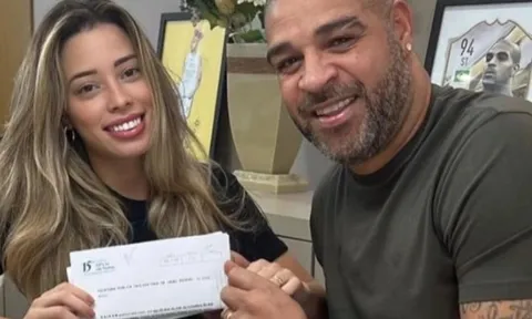 Adriano lấy vợ kém 15 tuổi