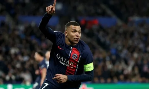 Michael Owen "ngả mũ" trước Kylian Mbappe