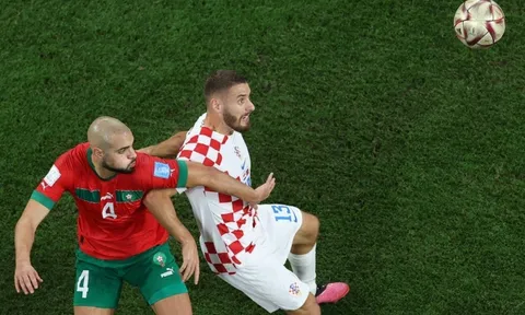 Ngã ngửa vụ Amrabat tới Man Utd