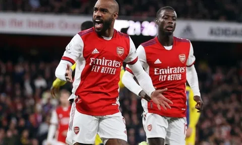 Agbonlahor nói lên sự thật đáng buồn về Lacazette ở Arsenal