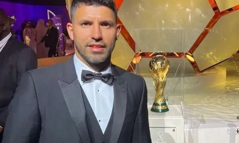 Aguero nổi giận khi bị cấm vào thăm tuyển Argentina