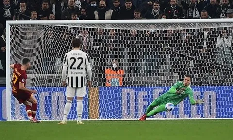 Ai xuất sắc nhất trận Juve 1-0 Roma?