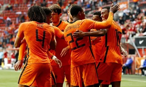 Duyệt chi 70 triệu euro, M.U sẵn sàng mang về hậu vệ Ten Hag yêu cầu