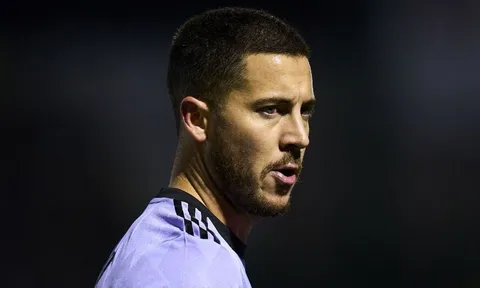 Al Nassr muốn đưa Hazard về đá cặp cùng Ronaldo