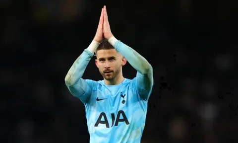 Alan Pardew chỉ ra cầu thủ xuất sắc nhất Premier League của Tottenham
