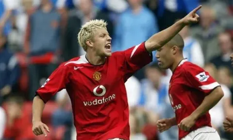 Alan Smith nêu tên vị cứu tinh của Man Utd