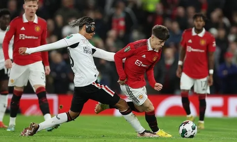 Tới lúc Man Utd rơi mặt nạ