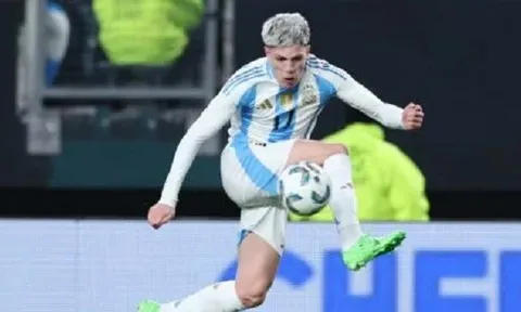 Alejandro Garnacho lại ghi dấu ấn khi lên tuyển