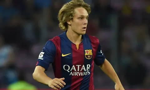 Cựu thần đồng hối hận khi rời Barca