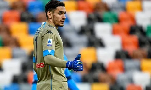 Hai câu lạc bộ tại Serie A tính “rút ruột” Napoli