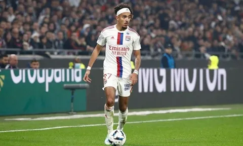 'Alexander-Arnold 2.0' Man Utd nhắm đến có gì đặc biệt?