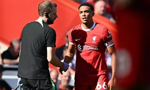 Alexander-Arnold mang hung tin gây nhức nhối