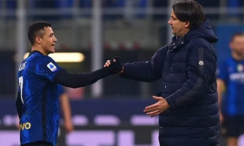 Đồng đội cũ "xúi" Alexis Sanchez rời Inter Milan