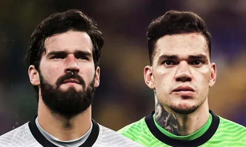 Alisson và Ederson mang tới cơn đau đầu cho tuyển Brazil