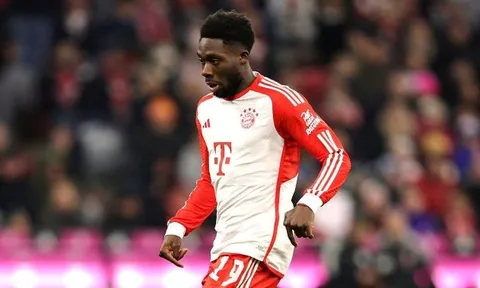 Bayern cương quyết với Davies