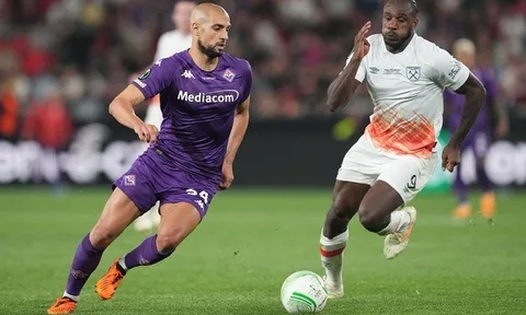 Từ chối Liverpool, Atletico, Amrabat bật đèn xanh cho Man Utd