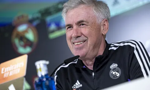 Ancelotti cam đoan: "Benzema không rời Real Madrid"