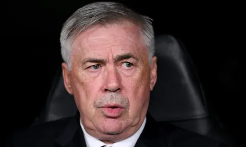 Ancelotti gửi lời cảnh báo đến Andriy Lunin