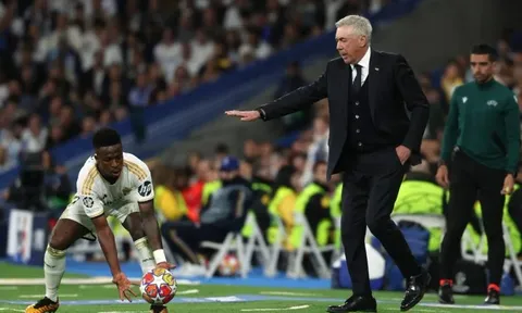 Ancelotti khiến Vinicius phật lòng