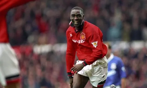 Andy Cole nổi đóa khi bị so sánh với Darwin Nunez