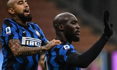 Lukaku nổ súng trận thứ 3 liên tiếp, Inter thắng sát nút tại thánh địa