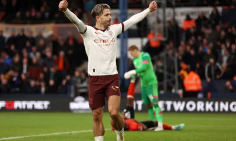 Vắng Haaland, Man City ngược dòng đẳng cấp trước Luton Town