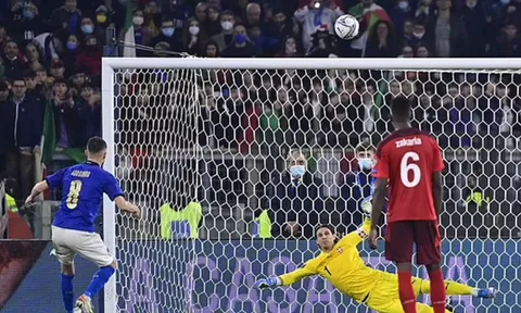 Jorginho lập thành tích tồi tệ, Ý chia điểm trên sân nhà