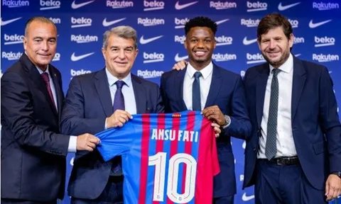 Ansu Fati rạng rỡ trong ngày gia hạn, nói rõ về việc thừa kế Messi