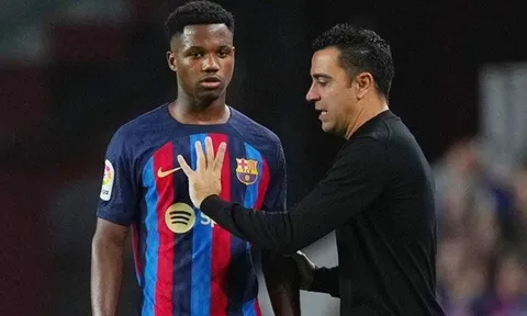 Đã đến lúc Ansu Fati nói lời tạm biệt với Barcelona?