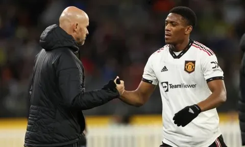 Anthony Martial đã làm gì để đánh bại Cristiano Ronaldo?