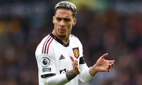 Vì sao Antony, Varane không ra sân trước Bournemouth?