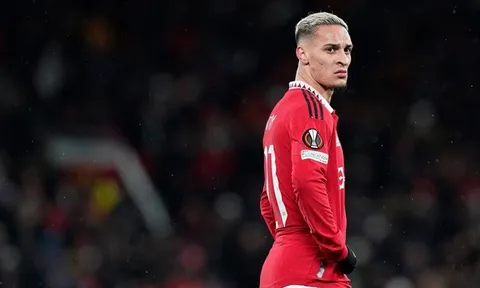 Antony khiến Ten Hag 'ngậm đắng nuốt cay'
