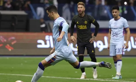 Ronaldo đạt cột mốc ấn tượng sau khi khai hỏa cho Al Nassr