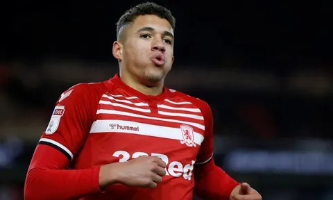 Arsenal đấu đá Tottenham Hotspur vì Nathan Wood