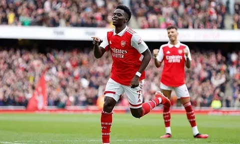 Arsenal đề nghị mức lương choáng ngợp đưa Saka trở thành số 1