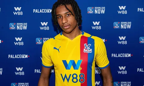 Arsenal được khuyên chiêu mộ "người cũ" để chia lửa với Saka