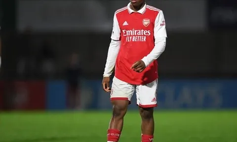 Arsenal gọi tài năng 16 tuổi đi du đấu