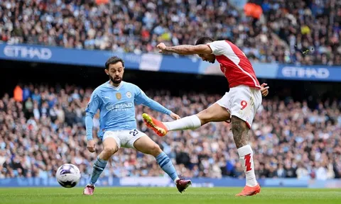 Arsenal: Kẻ chinh phục danh hiệu đích thực