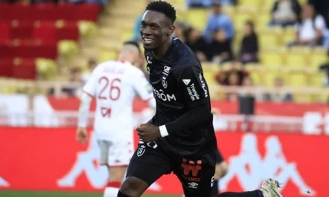 Arsenal chốt giá bán Folarin Balogun