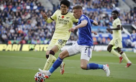 Arteta đã cho Ole bài học thấm thía khi quật ngã Leicester