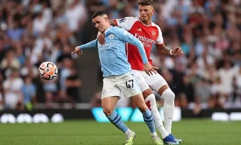 Arteta ngỡ ngàng vì Ben White