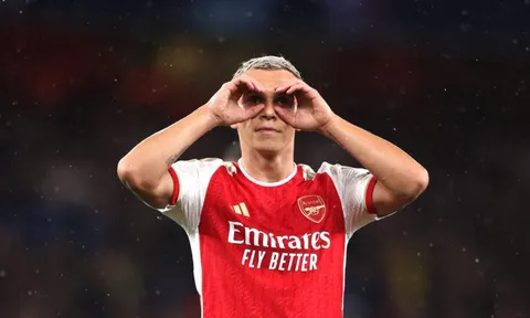 Arteta nức nở khen ngợi người hùng của Arsenal