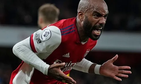 Hòa hú vía, Arteta trả lời câu hỏi tương lai Lacazette