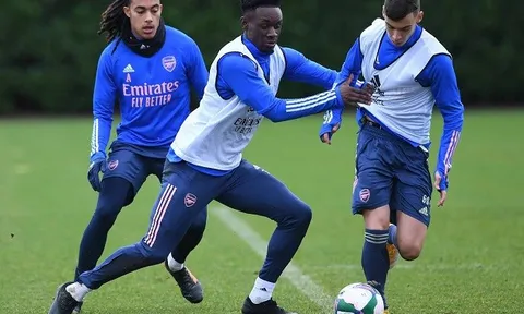 Arteta triệu tập 5 'wonderkid' để chuẩn bị cho đại chiến với Man City