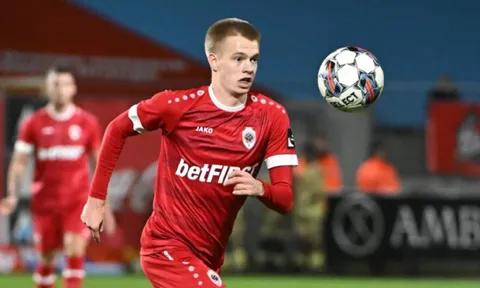 Arthur Vermeeren có gì đặc biệt để Man United theo đuổi?