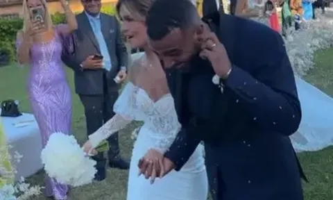 Ashley Cole tổ chức đám cưới xa hoa tại Italia