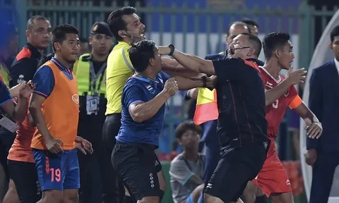 Biến căng bóng đá Thái Lan, giọt nước tràn ly